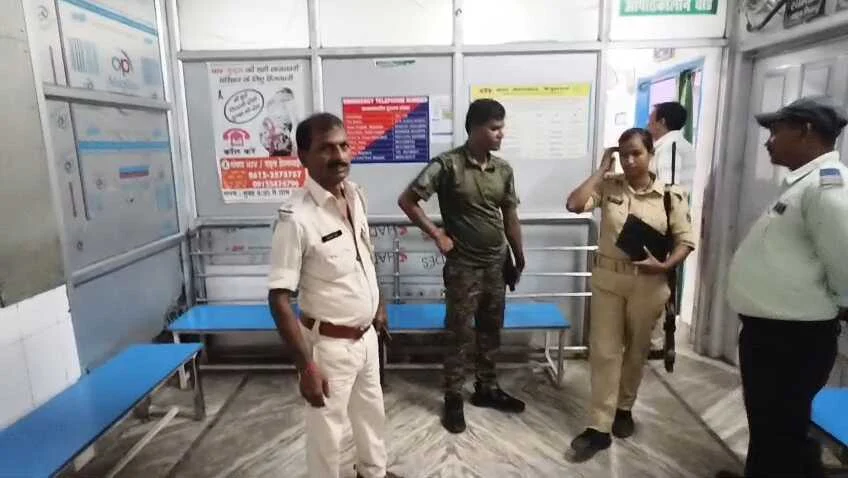बेगूसराय में मामूली विवाद में असामाजिक तत्वों ने एक महिला को बुरी तरह से किया पिटाई, महिला घायल, सदर अस्पताल में भर्ती 7