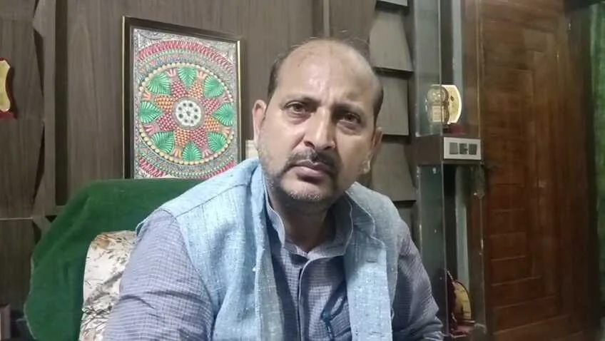 समस्तीपुर: राजद विधायक अख्तरुल इस्लाम शाहीन ने सरकार पर बोला हमला, कहा- बिहार में अपराधियों की बहार है क्योंकि सरकार बीमार है 1