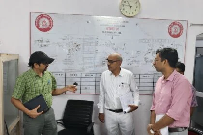 मंडल रेल प्रबंधक द्वारा बरौनी स्टेशन का किया गया निरीक्षण 22