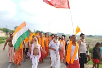 नवरात्रा में 9 दिन परिक्रमा करते हुए गंगा में डुबकी लगाते हैं, उन सारे भक्तों की सारी मनोरथ पूर्ण हो जाती है - स्वामी चिदात्मन जी महाराज 19