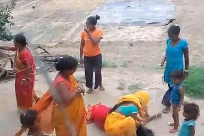 बेगूसराय मे गोतनी ने अपने बच्चों के साथ मिलकर गोतनी की कर दी पिटाई, घायलावस्था में चल रहा है इलाज 22