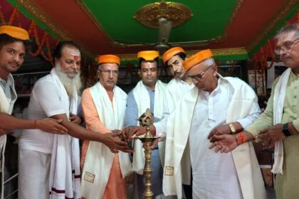 संस्कार और सनातन संस्कृति में सिंन्दुर का अपार महत्व है - डॉ संजय झा 31