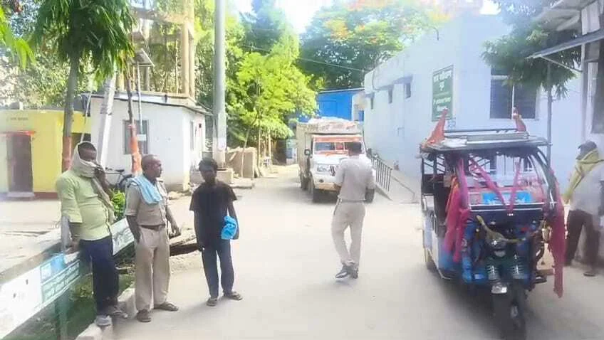 बेगूसराय में बंद घर से मृत व्यक्ति का शव बरामद, पति पत्नी के बीच दो माह पुर्व हुआ था झगड़ा 10