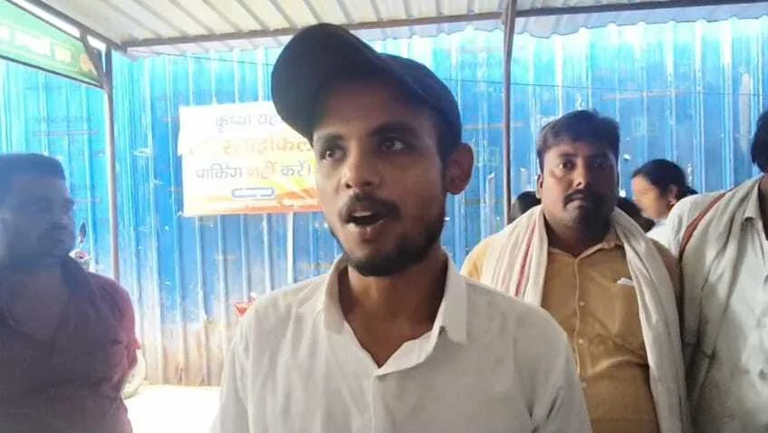 बेगूसराय के रामधारी सिंह इंजीनियर कॉलेज में अपना एडमिट कार्ड लेने आया छात्र की कॉलेज परिसर में ही हुई मौत 5