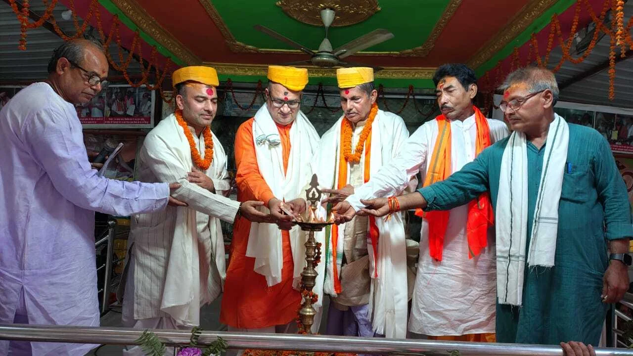 भारतीय सनातनी संस्कृति में सिंदूर शौर्य का प्रतीक है ,सिंदूर शक्ति का प्रतीक है वक्ता 7