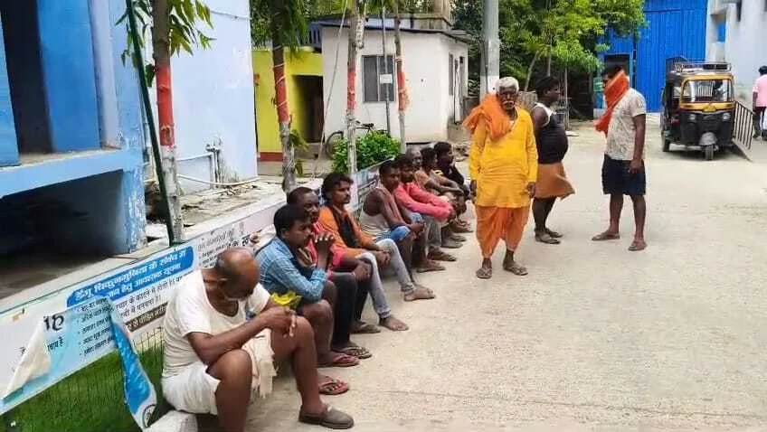 बहन की डोली उठने से पहले भाई ने गले में फंदा लगाकर किया आत्महत्या, शादी की खुशी गम में तब्दील 5