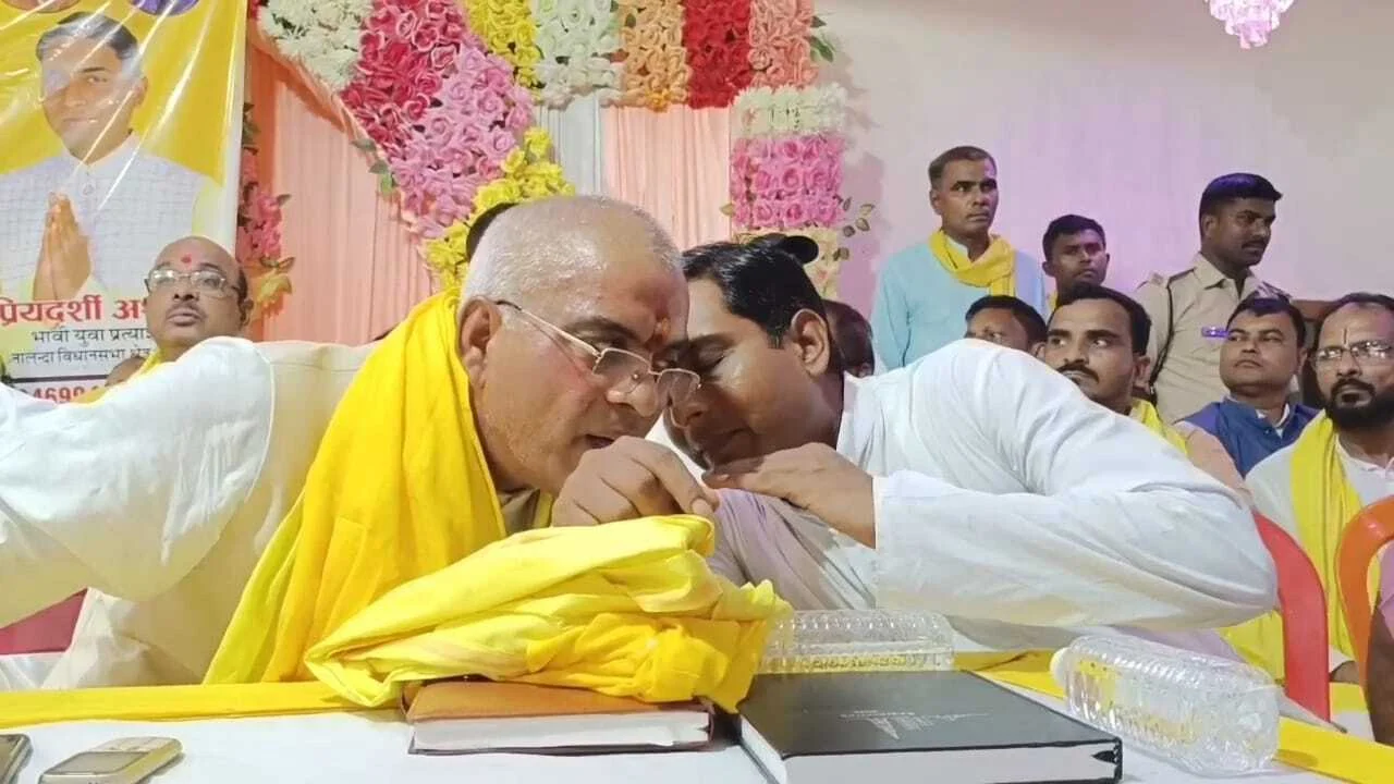 नालंदा: जन सुराज का बिहार बदलाव संवाद, आरसीपी सिंह बोले – नीतीश अपराध पर जिम्मेदार, सरकार बनी तो 1 घंटे में खत्म करेंगे शराबबंदी कानून 2