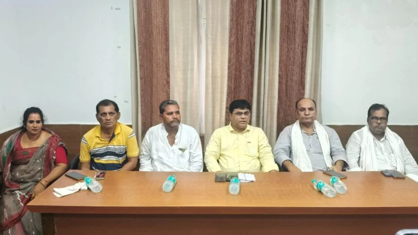 तेजस्वी यादव जी के नेतृत्व में वोट का अधिकार बचाने की लड़ाई लड़ने के लिए जनता है तैयार :- अरुण यादव 1