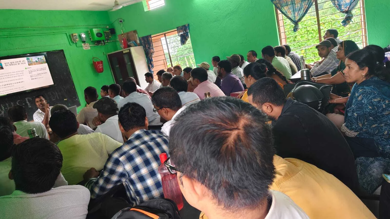 भगवानपुर के उत्क्रमित माध्यमिक विद्यालय पालीडीह विद्यालय में एक दिवसीय उन्मुखीकरण कार्यशाला का किया गया आयोजन 3