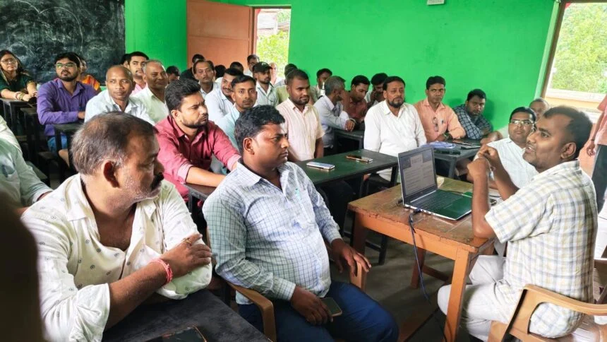 भगवानपुर के उत्क्रमित माध्यमिक विद्यालय पालीडीह विद्यालय में एक दिवसीय उन्मुखीकरण कार्यशाला का किया गया आयोजन 1