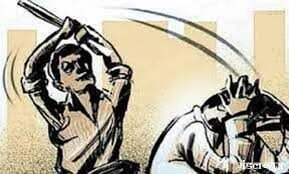 समस्तीपुर:चौकीदार ने एक छात्रा के साथ आपत्तिजनक टिप्पणी कर किया जबरदस्ती करने का प्रयास, छात्रा की बहन के हल्ला करने पर आरोपी वहां से हुआ फरार 4