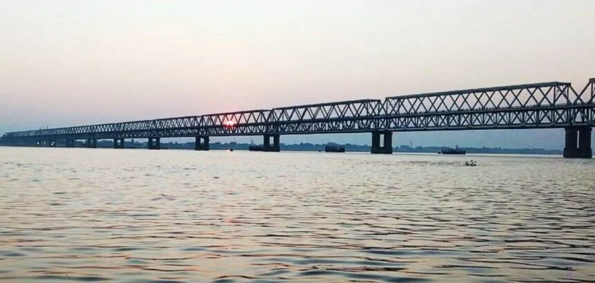 12 अगस्त की रात्रि दस बजे से 13  अगस्त की सुबह छह बजे तक राजेन्द्र पुल पर परिचालन रहेगा बंद 1