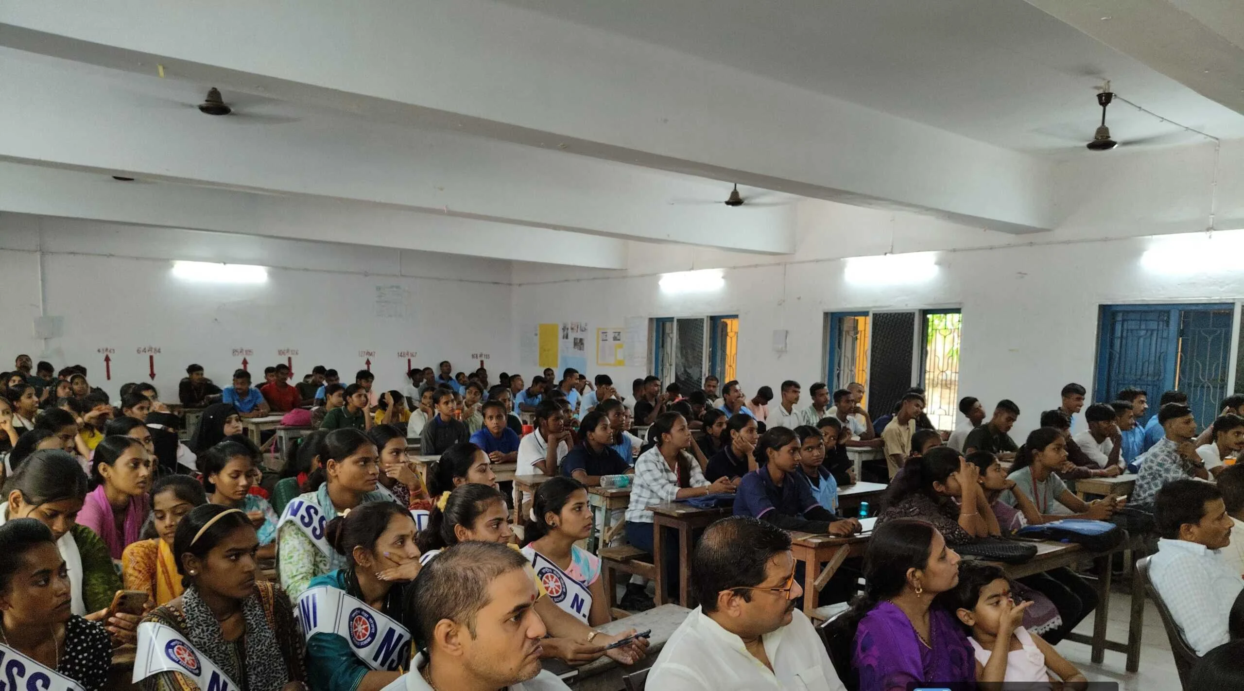 दत्तक ग्रहण और कानूनी प्रक्रिया एवं लोक अदालत" से सम्बंधित  एक जागरूकता कार्यक्रम का आयोजन 3