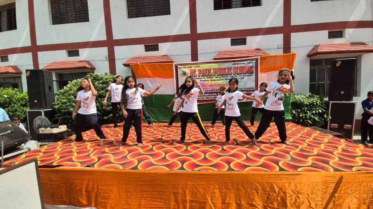 संत पॉल पब्लिक स्कूल तेघड़ा में 79वें स्वतंत्रता दिवस बड़े ही हर्षोल्लास के साथ मनाया गया 3