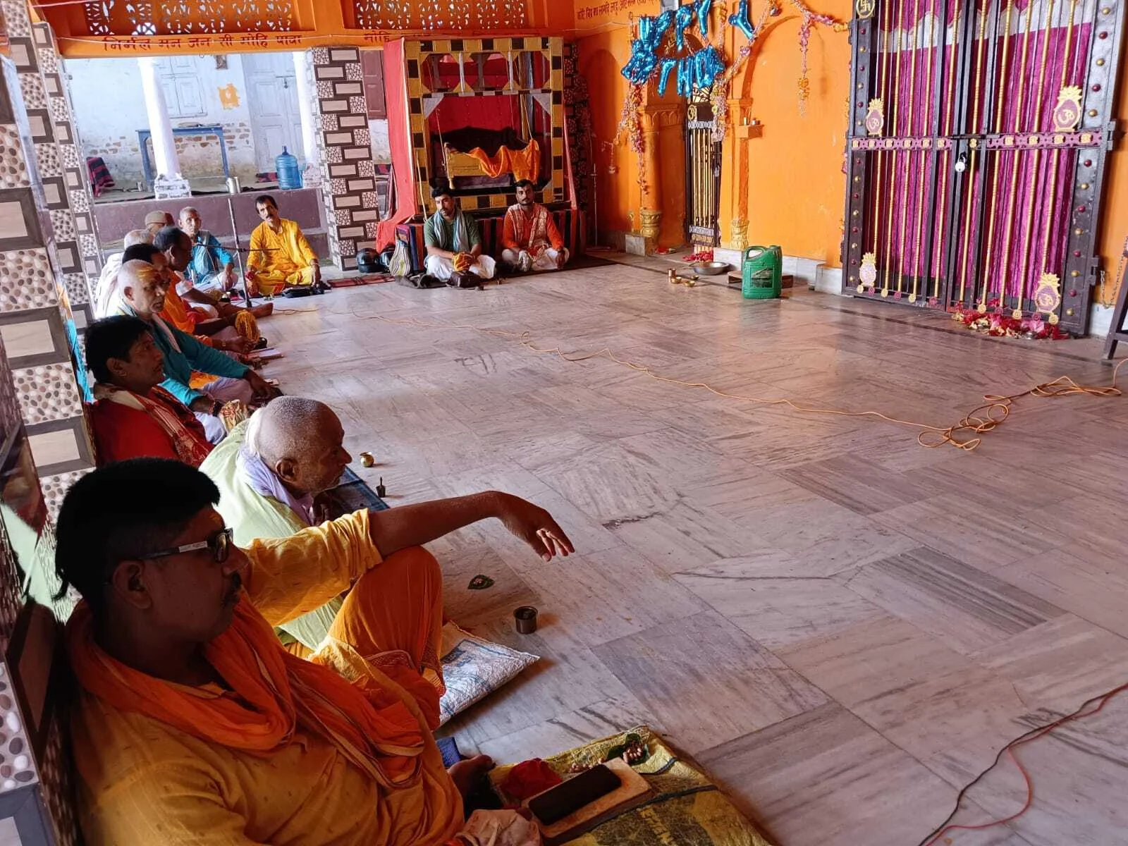 भगवानपुर प्रखंड के रसलपुर गांव को रोग मुक्ति हेतु ब्राह्मणों ने की निःशुल्क महामृत्युंजय मंत्र जाप व रुद्राभिषेक  2