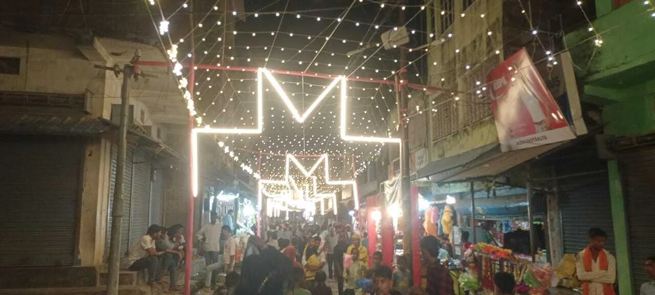 वीरपुर में श्रीकृष्ण मेला में उमड़ी श्रधालुओं की भीड़, पुलिस समेत पुजा आयोजकों करते रहे नियंत्रित  3