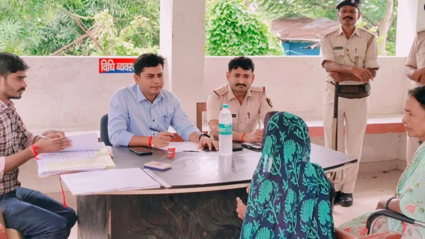 वीरपुर के जनता दरबार मे 7 मामलों में से 6 मामलों का किया गया निष्पादन  1