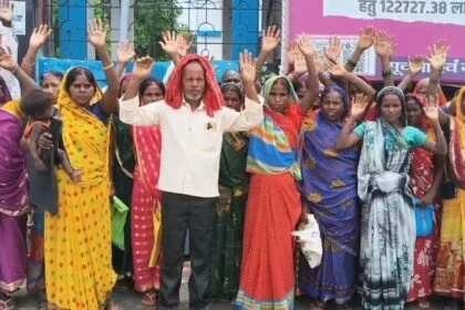 नालंदा: सीएम के गृह प्रखंड के ललुआडीह गांव में जलजमाव से त्रस्त ग्रामीणों ने डीएम से लगाई गुहार 29