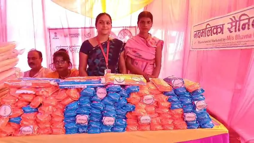 समस्तीपुर: जिलाधिकारी रोशन कुशवाहा ने आकांक्षी हाट और संपूर्णता अभियान समारोह का किया शुभारंभ  3