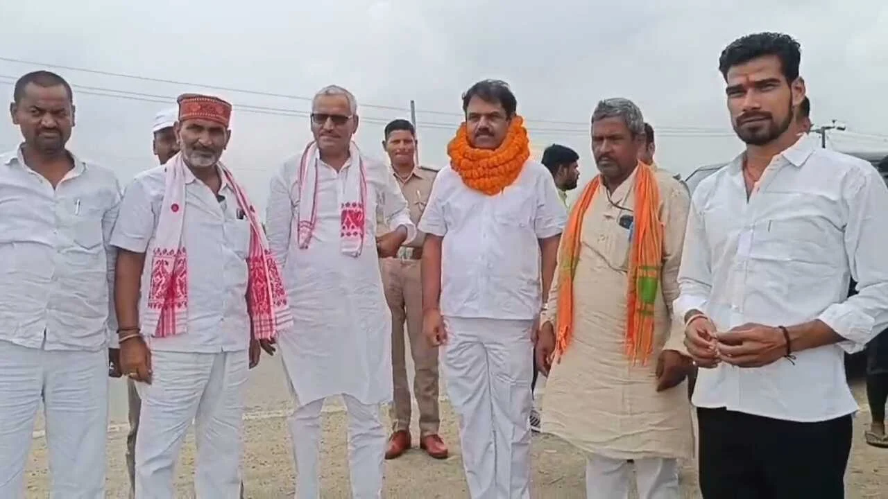 नालंदा: राजगीर विधानसभा में सड़क सौगात के साथ तेजस्वी पर वार, विधायक कौशल किशोर बोले, नीतीश नहीं कर रहे नकल, विपक्षी है कुछ भी कह सकते है 2