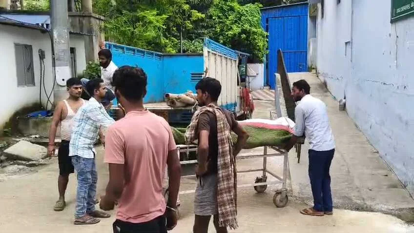 बेगूसराय में अपराधियों ने एक युवक को गला दबाकर निर्मम तरीके से हत्या कर शव को बहियार में फेंका, इलाके में फैली सनसनी 1