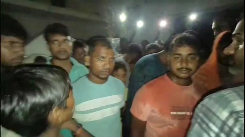 बेगूसराय में एक युवक का अपहरण के बाद हत्या, साक्ष्य छुपाने के लिए अपराधियों ने मृतक के शरीर को तेजाब से बुरी तरह जलाया 1