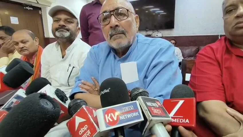 प्रधानमंत्री नरेंद्र मोदी के द्वारा बेगूसराय जिले को बहुत बड़ी सौगात दी जा रही है ओंटा से सिमरिया तक नव निर्मित सिक्स लेन पुल का लोकार्पण किया जाएगा- गिरिराज सिंह 1