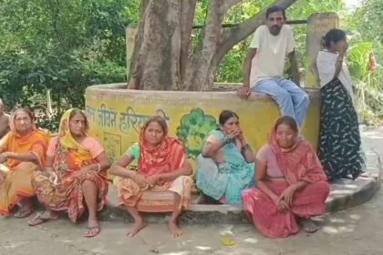 नालंदा: बरसात के कारण जर्जर मकान हुआ पूरी तरह से ध्वस्त, मलबे के अंदर दबकर दादी और दो पोता गंभीर रूप से जख्मी, इलाज के क्रम में हुई दादी और एक पोते की मौत, एक अन्य पोता इलाजरत 19