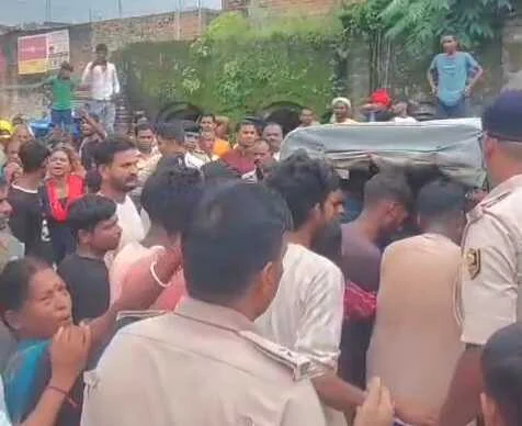 नालंदा: पेड़ से लटका हुआ युवक का शव बरामद, परिजनों ने गला दबाकर हत्या की जताई आशंका 3