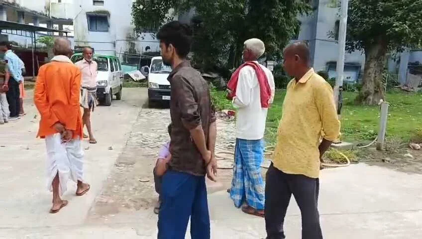 नालंदा: सड़क हादसे में बाइक सवार दो युवक मौत, दो गंभीर रूप से जख्मी, एक की हालत नाजुक 2