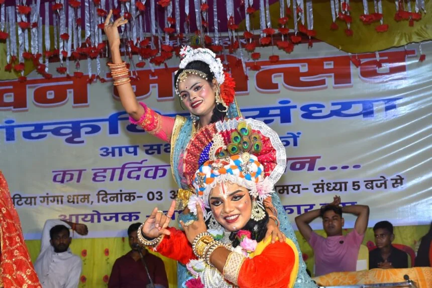 झमटिया में पत्रकार संघ बछवाड़ा के द्वारा सावन महोत्सव का किया गया भव्य आयोजन 1