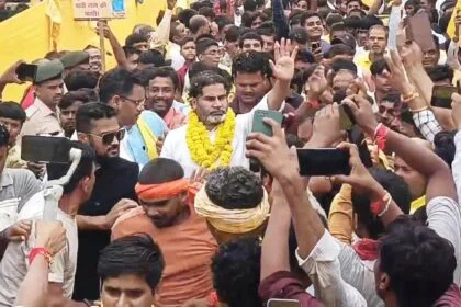 बिहार बदलाव सभा में गरजे प्रशांत किशोर: मंगल पांडेय पर 25 लाख की डील और एंबुलेंस घोटाले का लगाया गंभीर आरोप 23