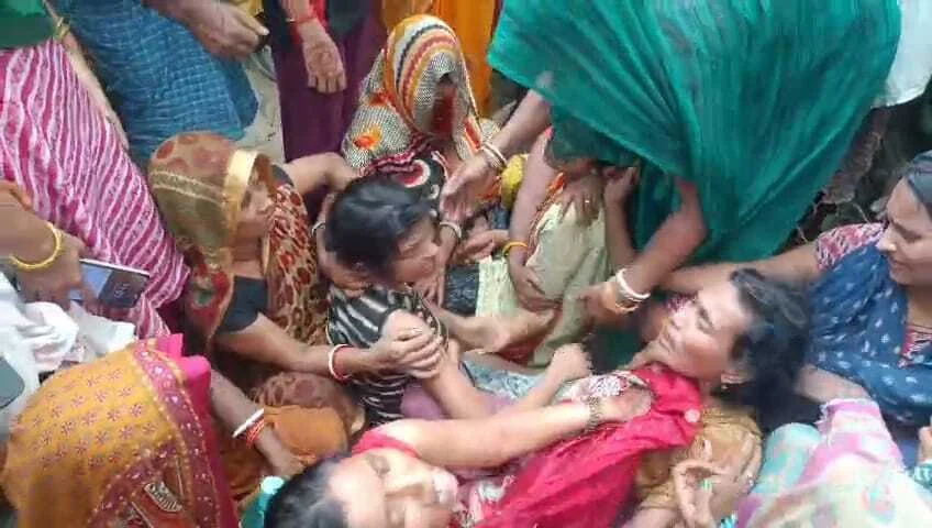 समस्तीपुर: छात्रा को कोचिंग जाने के दौरान गोली मारकर किया हत्या,परिजन लगा रहे हैं प्रेमी शिक्षक पर हत्या का आरोप 2