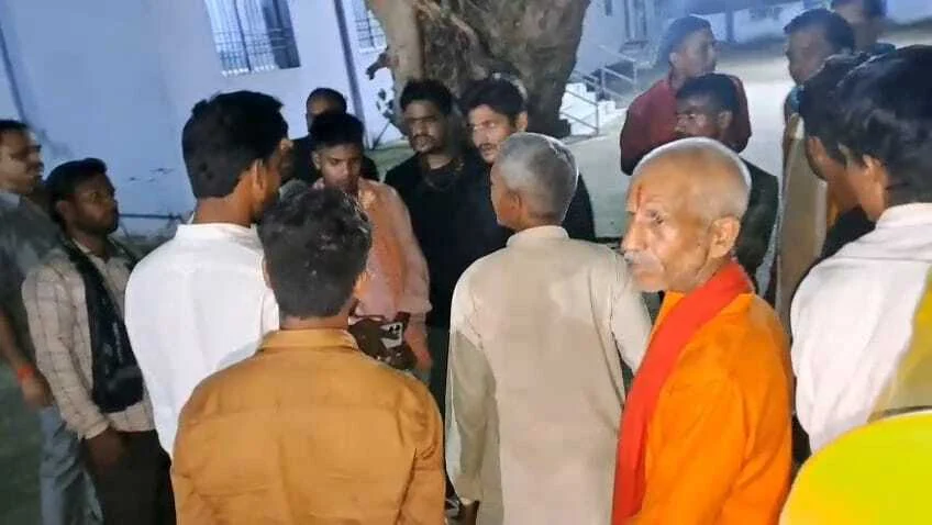 कैमूर: 47 वर्षीय महिला की सड़क दुर्घटना मे मौत, महिला का पुत्र हुआ गंभीर रूप से घायल 3