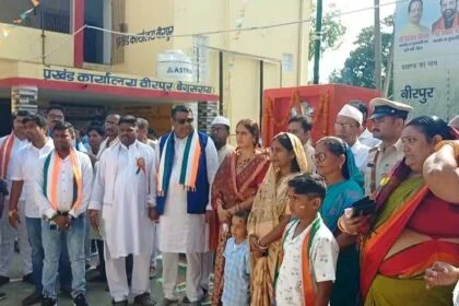 वीरपुर में 79 वें स्वतंत्रता दिवस के अवसर पर हर्षोल्लास के लोगों ने दी सलामी 24