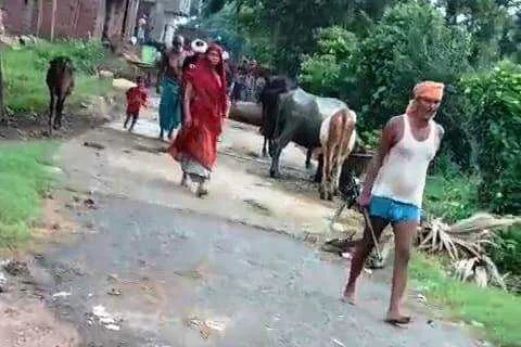 नालंदा: परवलपुर थाना के ताराबीघा मिल्कीपुर में शराब माफियाओं की दबंगई, खुलेआम चली गोलियां, वीडियो हुआ वायरल 1