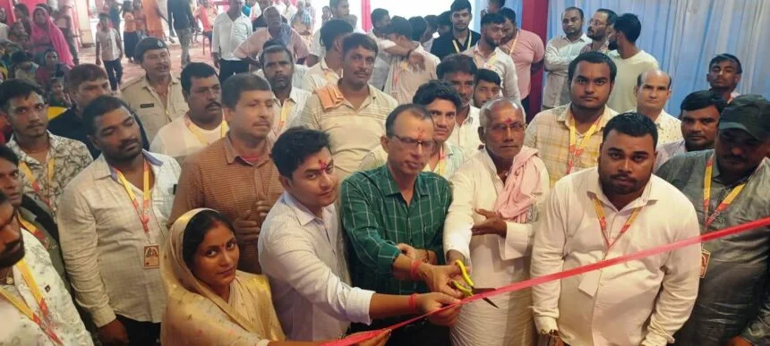 बेगूसराय के वीरपुर में आयोजित पांच दिवसीय श्रीकृष्ण जन्माष्टमी मेला का अतिथियों ने किया उद्घाटन,पट खुलते ही उमड़ी श्रद्धालुओं की भीड़ 1