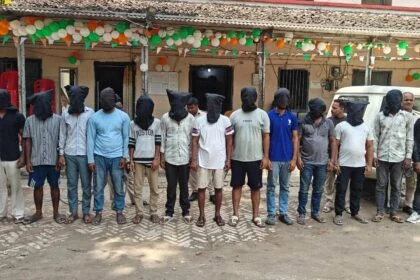 समस्तीपुर: जमीन पर जबरन कब्जे की कोशिश को पुलिस ने किया नाकाम,एक दर्जन बदमाश गिरफ्तार 17