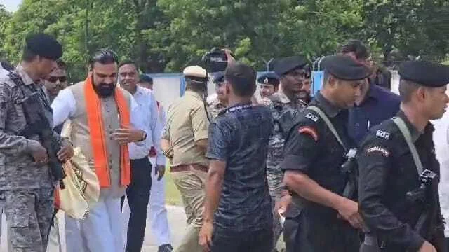 बेगूसराय में सिक्स लेन पुल के उदघाटन से पुर्व डीप्टी सीएम सम्राट चौधरी, अधिकारियों के साथ की समीक्षा 2