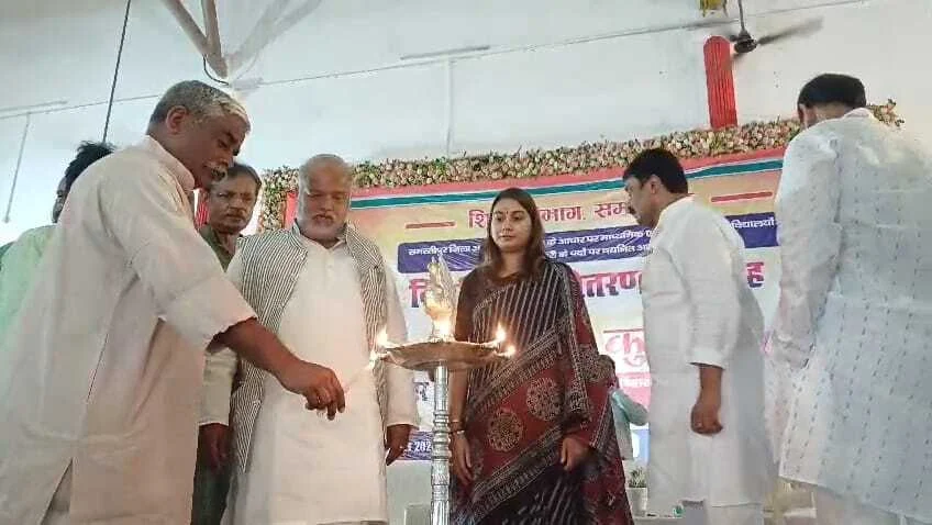 समस्तीपुर: अनुकंपा के आधार पर चयनित 146 अभ्यर्थियों के बीच नियुक्ति पत्र वितरण समारोह का आयोजन 2