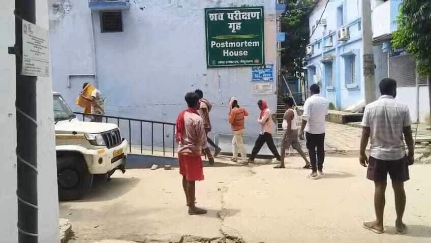 बेगूसराय में निजी कंस्ट्रक्शन प्लांट में काम करने वाले नाइट गार्ड की संदिग्ध अवस्था में मौत, परिजनों में मचा कोहराम 3