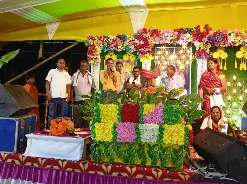 भगवानपुर प्रखंड में सात दिवसीय श्रीमद भागवत कथा मंच का उद्घाटन 1