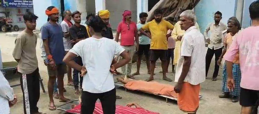 एक दूसरे को बचाने में तालाब में डूबे दो सगे भाइयों की हुई मौत, बुझ गया घर का चिराग 3