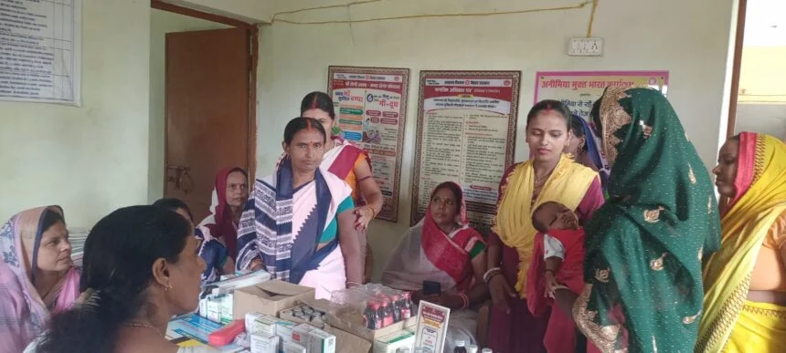 स्वस्थ नारी, सशक्त परिवार को लेकर वीरपुर प्रखंड क्षेत्र में सेविकाओं के सहयोग से स्वास्थ्य अभियान चलाया  1