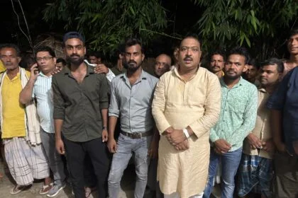 समस्तीपुर: समाजसेवी सह N D A के संभावित विधायक प्रत्याशी तारिक रहमान बॉबी के नेतृत्व में चलाया गया जनसंपर्क अभियान 26