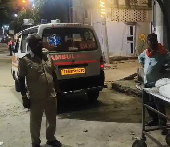 बेगूसराय मे डिप्रेशन की शिकार एक रेलवे कर्मी की पत्नी ने एसिड पीकर किया आत्महत्या,महिला लंबे समय से हार्ट की समस्या से लगातर बीमार चल रही थी 1