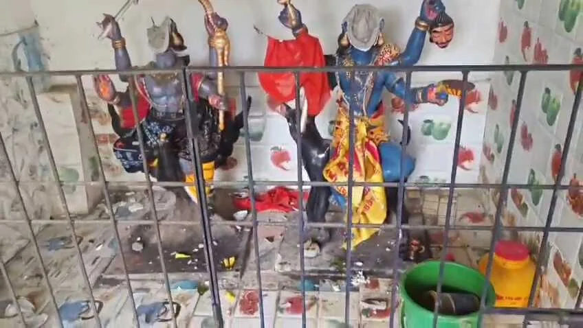 बेगूसराय में महाकाल धाम में मूर्तियां तोड़कर सौहार्द बिगाड़ने की साजिश, स्थानीय लोगों में आक्रोश 2