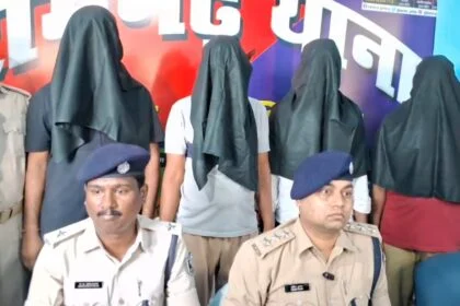 कैमुर: थाना से चोरी की गई हइवा बरामद, पुलिस में मालिक समेत चार लोगो को किया गिरफ्तार  12