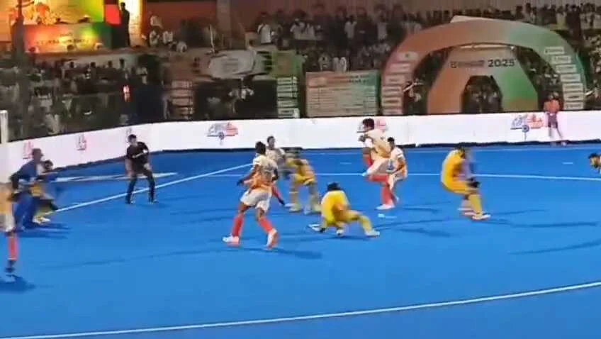 नालंदा : एशिया कप हॉकी में एक तरफा मुकाबले में भारत ने चीन को 7- 0 से हराया, चारो खाने चित हुआ चीन 2