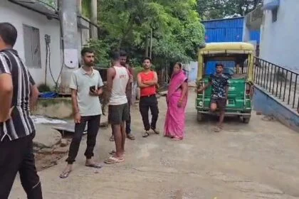 बेगूसराय में बाढ़ के पानी में डूबने से एक मासूम बच्चे की दर्दनाक मौत, परिजनों में मचा कोहराम 24